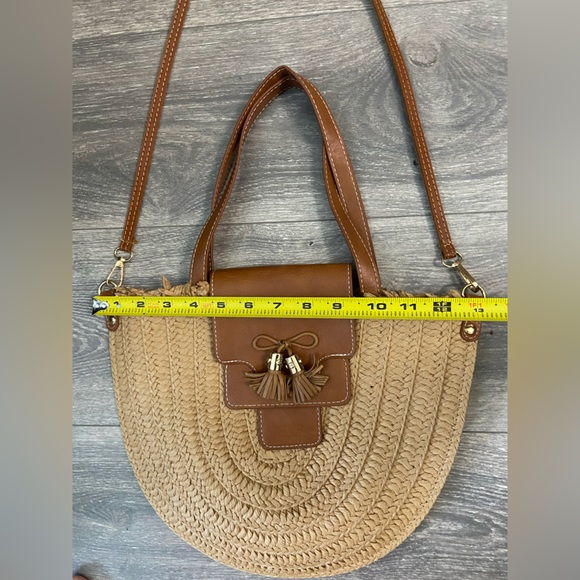NWOT, Summer Halfmoon Raffia Straw Shoulder Crossbody Handbag Vegan Leather - Picture 11 of 11